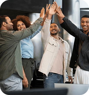 Profissionais em ambiente colaborativo